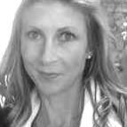 nikki-blackwhite